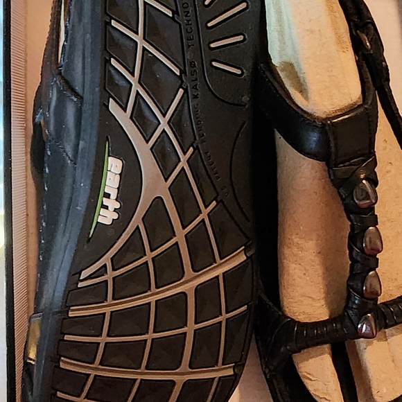 Chic Black Women's Sandals - Picture 2 of 3